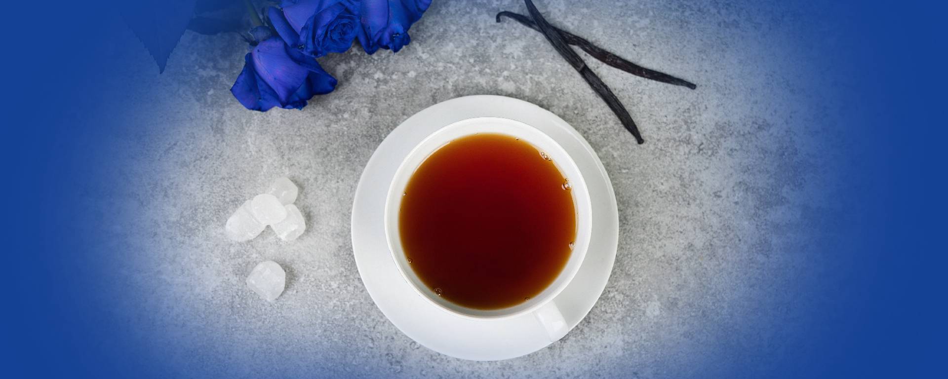 Vanilletee mit Vanillestange