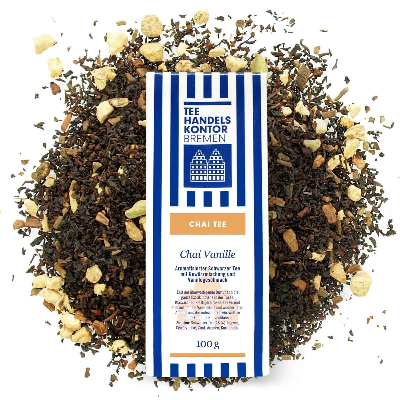 Chai Vanille aromatisierter Schwarztee mit blau-weißer Teetüte und lose